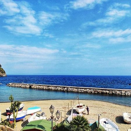 Casa Vacanze Da Serena Lacco Ameno  Eksteriør billede